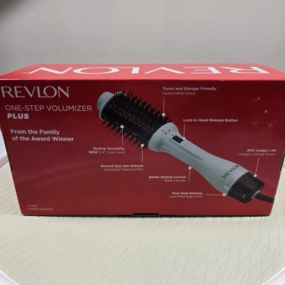 REVLON One‎ Step Volumizer Plus Lock-In Head Styling Versatillity Dry & Style